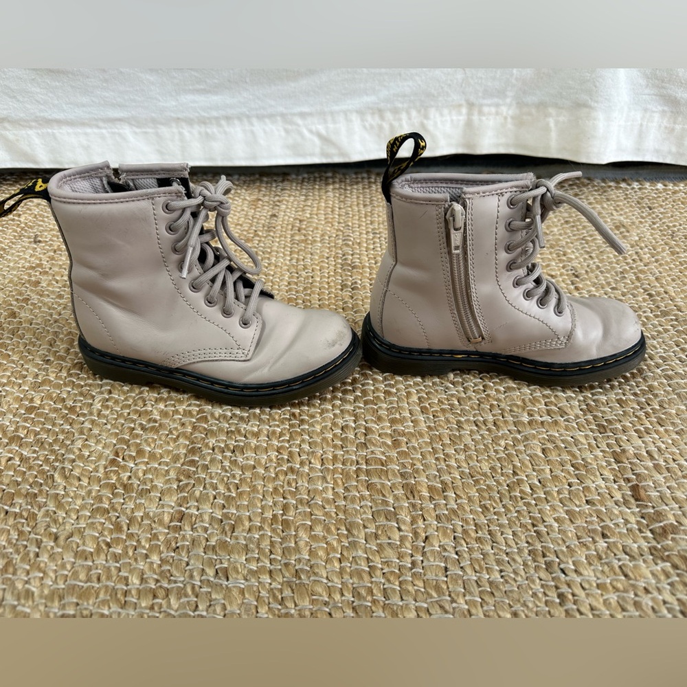 Doc Martens taupe 26634 Ain’t Wair lace up and zip up the side size 11 - Picture 3 of 10